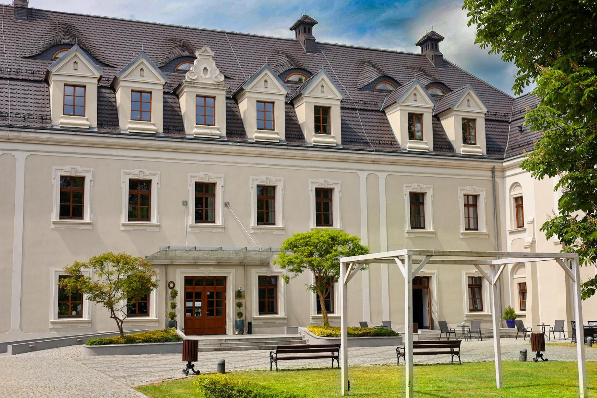 Hotel Zamek Lubliniec Exterior foto
